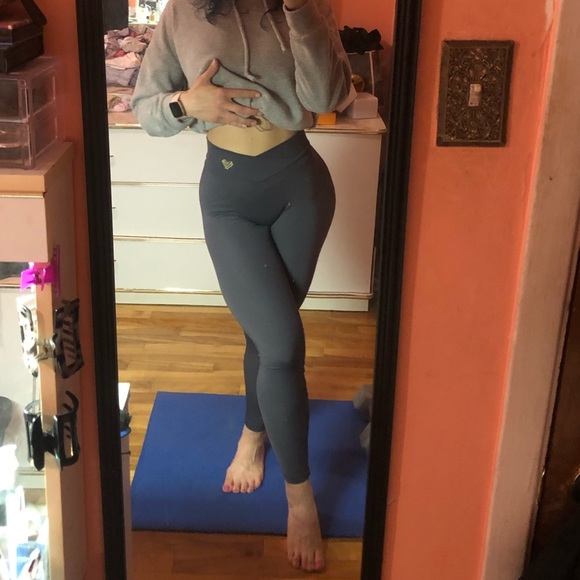 CLS SCRUNCH BUTT LEGGINGS - Picture 6 of 14